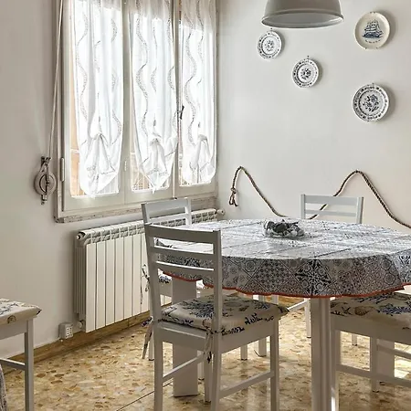 Amazing In With 2 Bedrooms And Wifi Apartmán