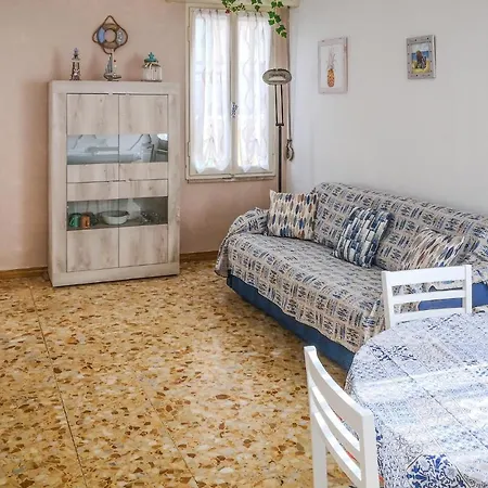 Amazing In With 2 Bedrooms And Wifi *